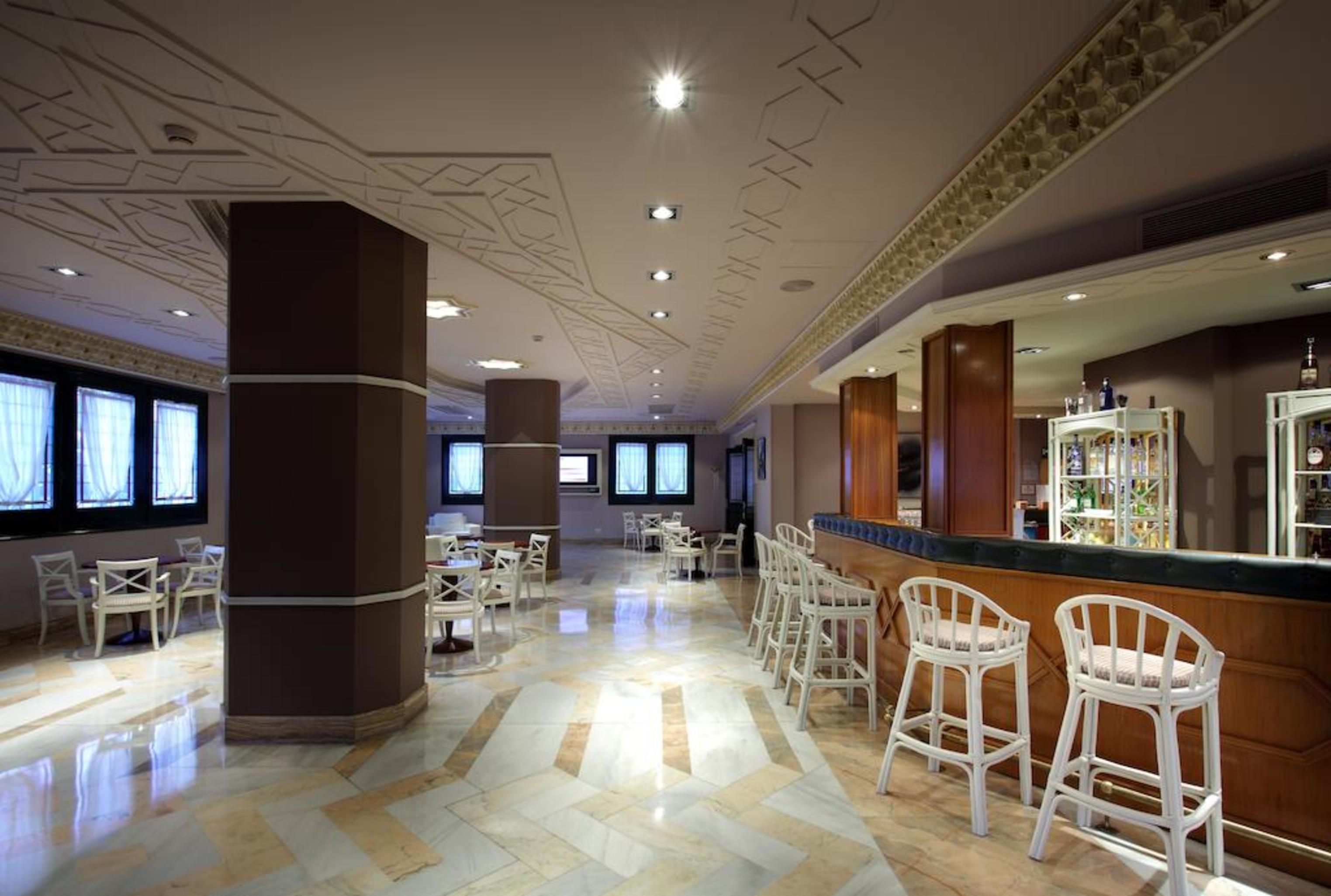 Hotel Abades Benacazon